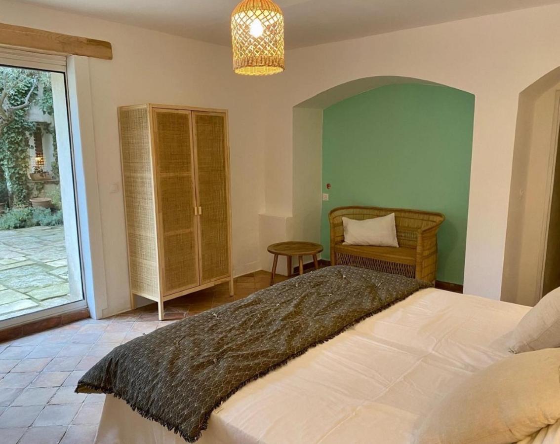 La Maison Des Autres, Piscine Chauffee, Chambres D'Hotes Proches Uzes, Nimes, Pont Du Gard Saint-Genies-de-Malgoires Ngoại thất bức ảnh