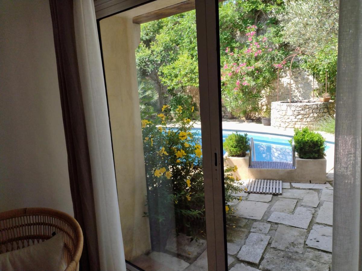 La Maison Des Autres, Piscine Chauffee, Chambres D'Hotes Proches Uzes, Nimes, Pont Du Gard Saint-Genies-de-Malgoires Ngoại thất bức ảnh