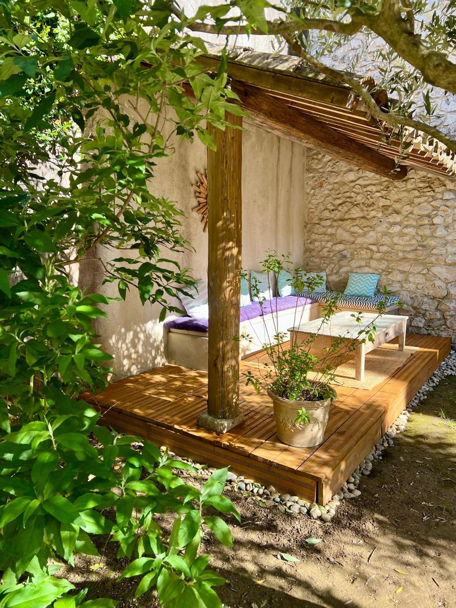 La Maison Des Autres, Piscine Chauffee, Chambres D'Hotes Proches Uzes, Nimes, Pont Du Gard Saint-Genies-de-Malgoires Ngoại thất bức ảnh