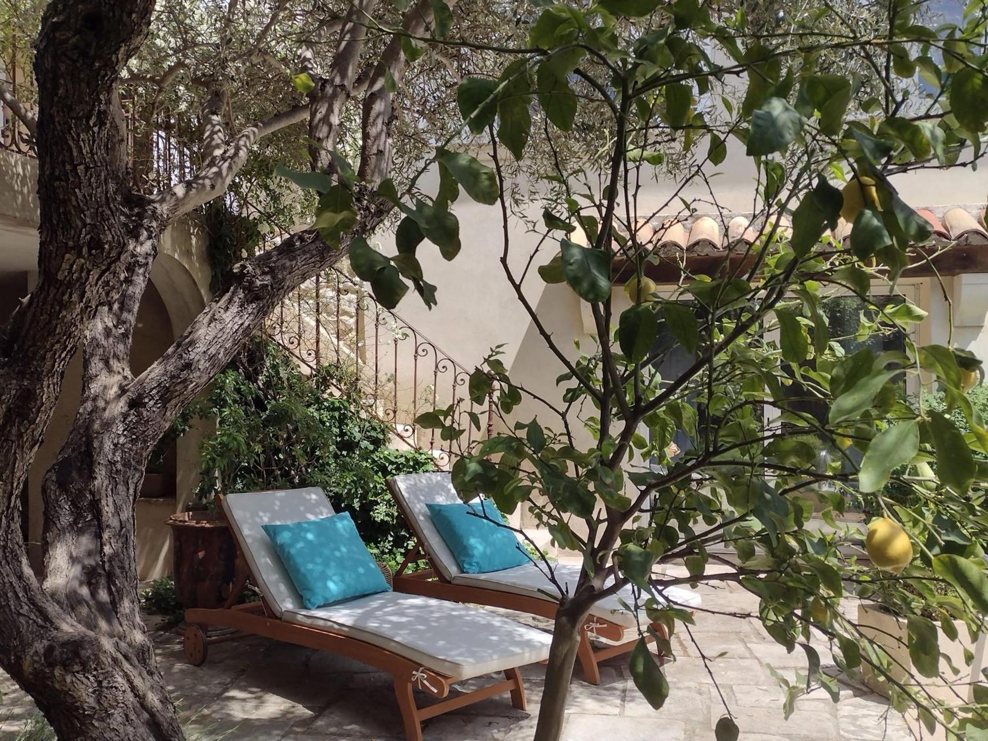 La Maison Des Autres, Piscine Chauffee, Chambres D'Hotes Proches Uzes, Nimes, Pont Du Gard Saint-Genies-de-Malgoires Ngoại thất bức ảnh