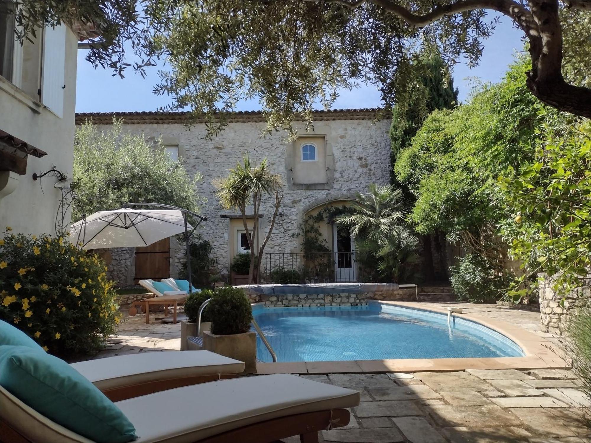 La Maison Des Autres, Piscine Chauffee, Chambres D'Hotes Proches Uzes, Nimes, Pont Du Gard Saint-Genies-de-Malgoires Ngoại thất bức ảnh